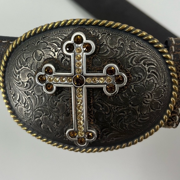 Nocona Luxury Leather Belt with silver Cross buckle/ brushed gold. - Picture 11 of 11